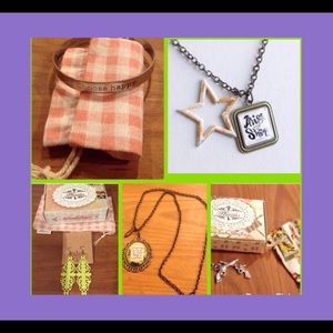 PLUNDER LOT  kimmy Greta Arianna I choose happy